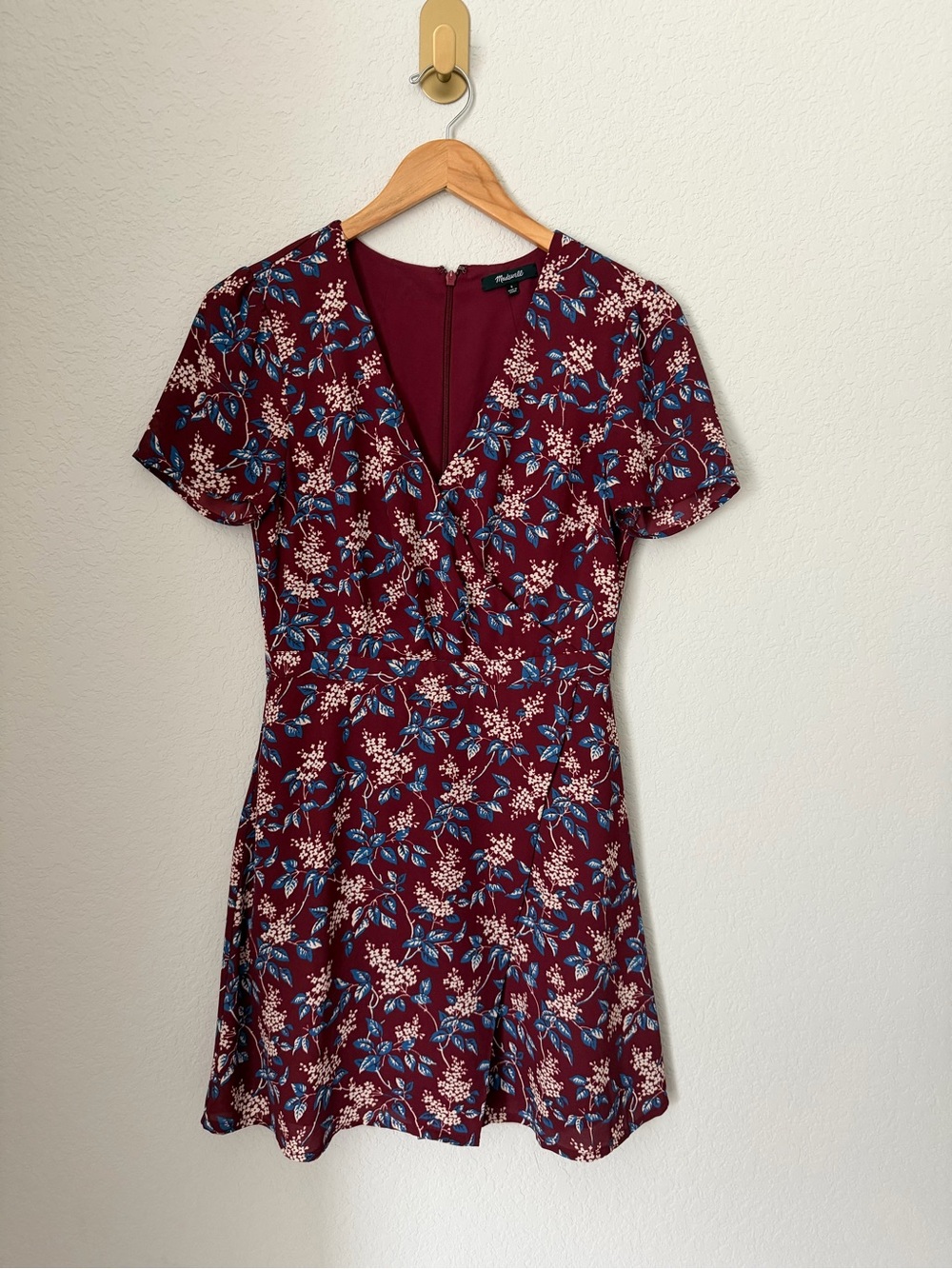 Madewell Burgundy Floral V-Neck Mini Dress size 0 - Picture 2 of 14